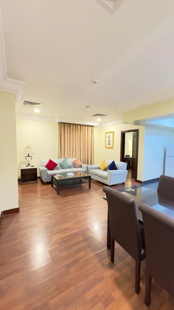 The Palace Suites Al Khobar Exterior foto